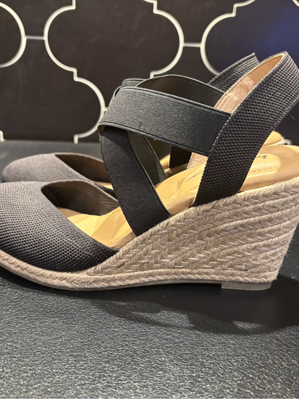 Stelle Black Crisscross Wedge Espadrilles by Me Too Size 8 NWOT!!